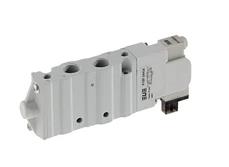 P15B26124 por UNIVER GROUP