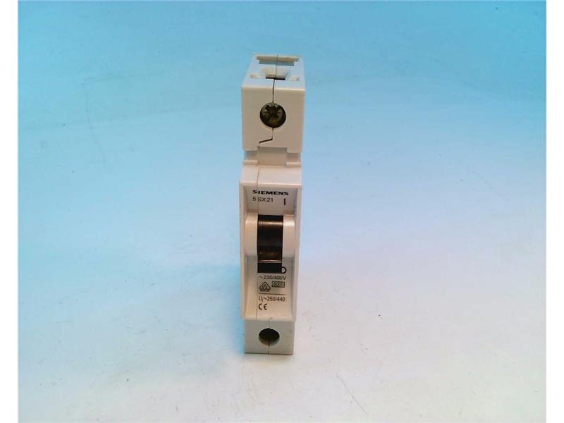 SIEMENS 5SX21-D10