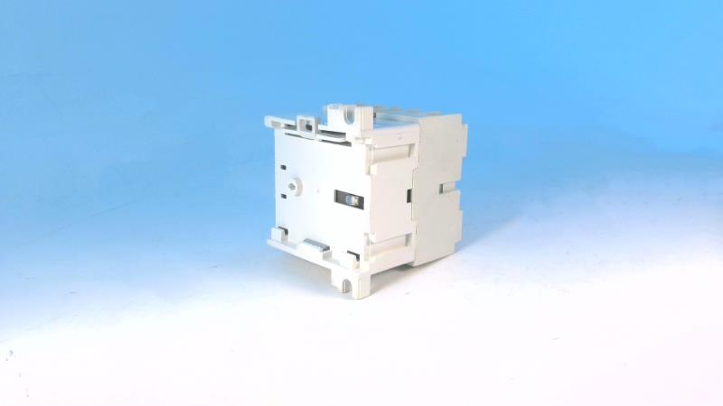 ALLEN BRADLEY 700DC-MB220Z11