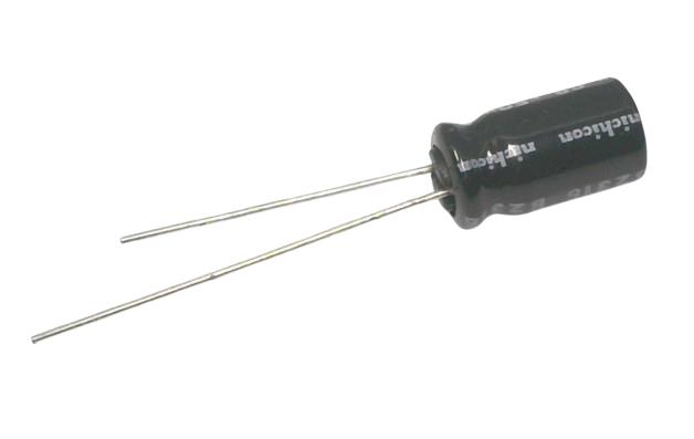 NICHICON UVK1H680MED