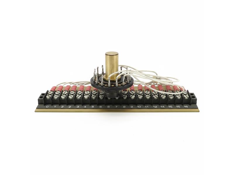 MT12-76 por DANAHER CONTROLS