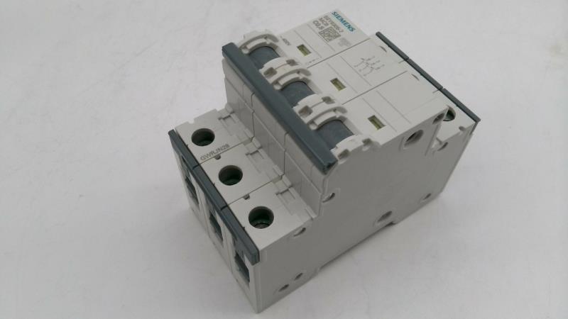 SIEMENS 5SY6305-7