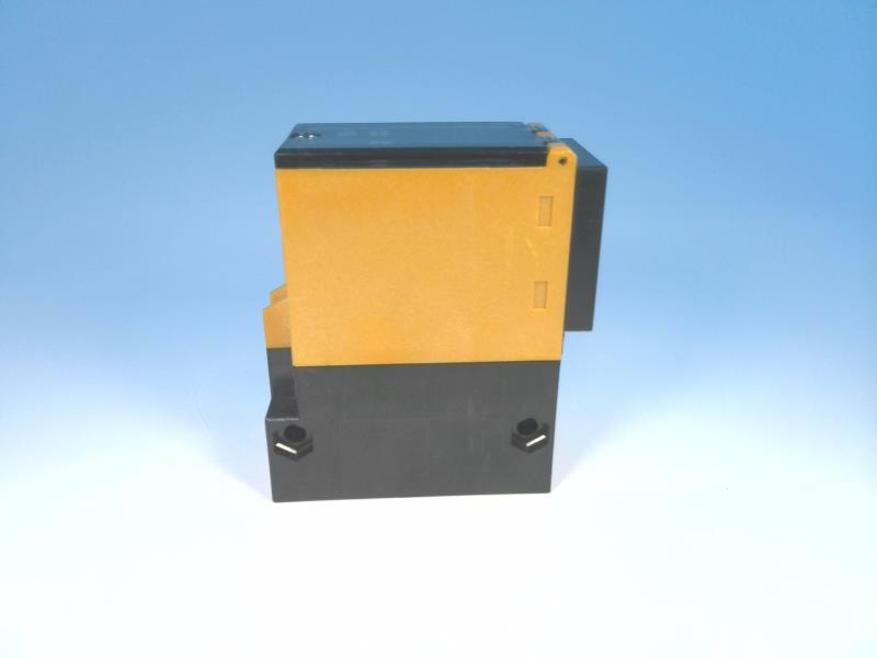 OMRON E3B2-D2M4D-US