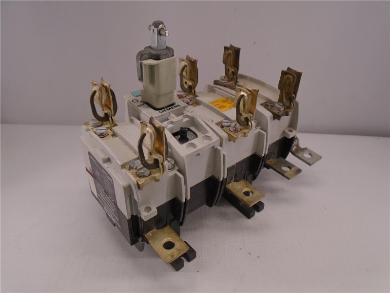 SIEMENS 3KL8211-3HA00