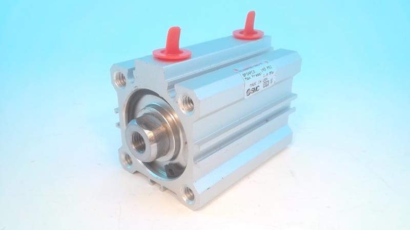 SMC NCQD2A32-30D-M
