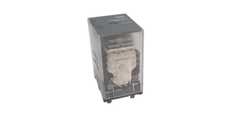 SCHNEIDER ELECTRIC 792XDXC24A