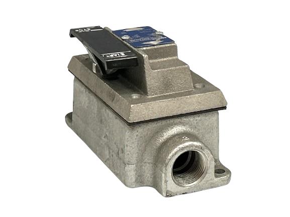 EATON CORPORATION MCC2810