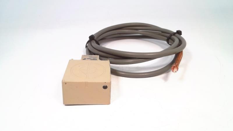 OMRON V680-HS63-W 2M