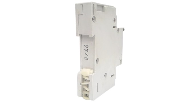 ALLEN BRADLEY 1492-CB1G030