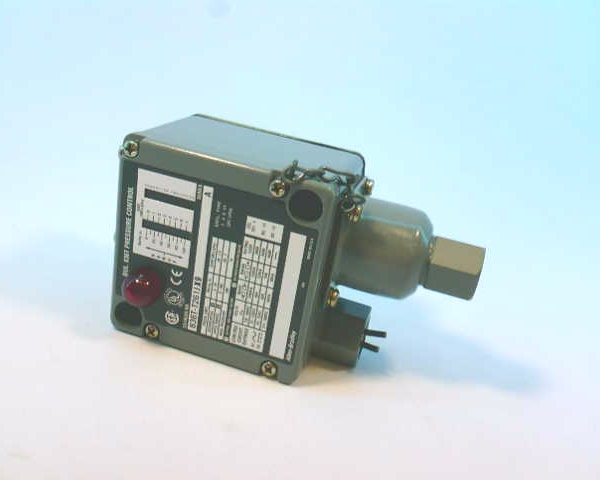 ALLEN BRADLEY 836T-T261JX9