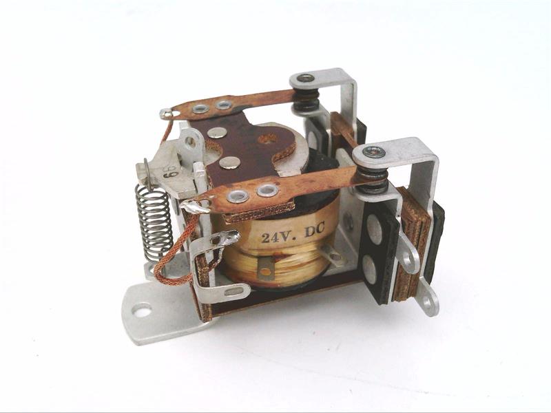 MR11D-24VDC por TE CONNECTIVITY