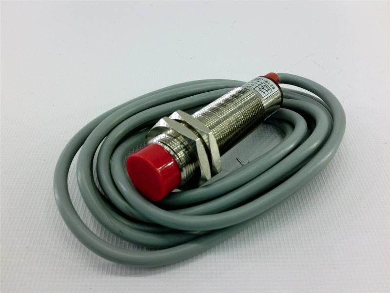 AECO SI18-CE8 PNP NC