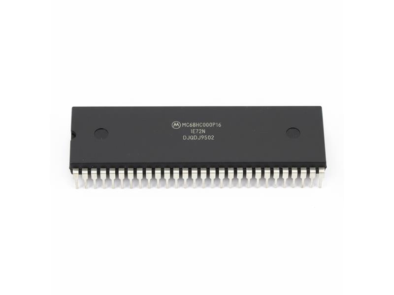 MC68HC000P16 by NXP SEMICONDUCTOR