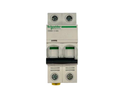 A9F18240 por SCHNEIDER ELECTRIC