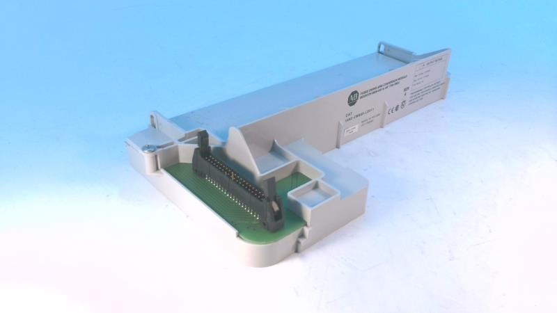 ALLEN BRADLEY 1492-CM800-LD010