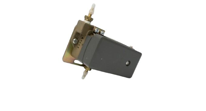 JOHNSON CONTROLS V-9502-8033