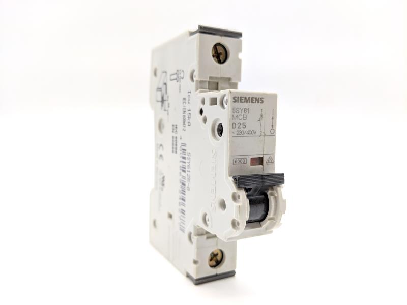 SIEMENS 5SY6125-8