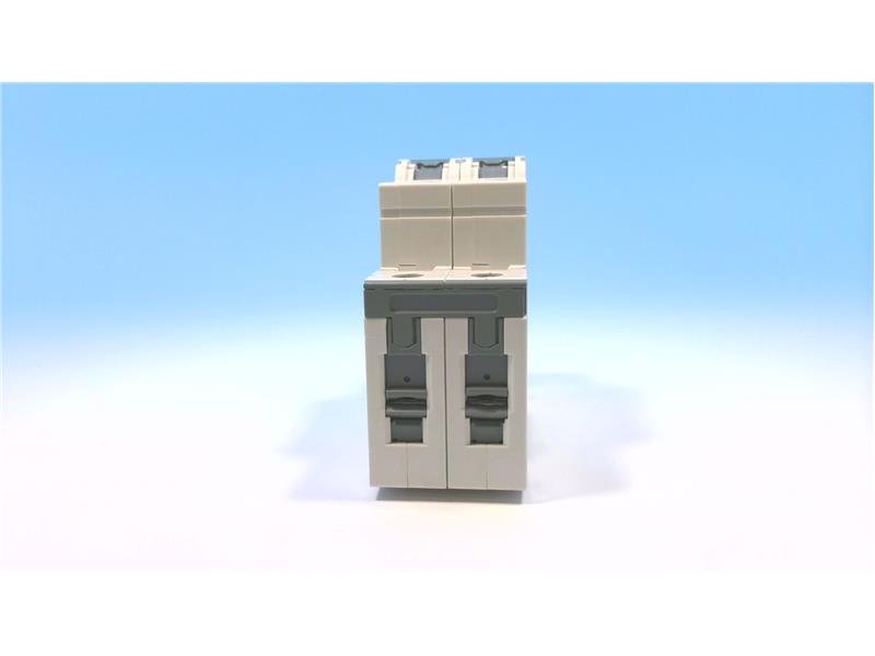 ALLEN BRADLEY 1492-CB2DG070