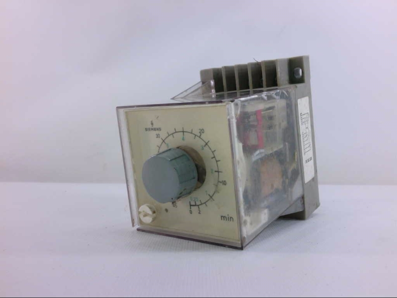 SIEMENS 7PR3054-1