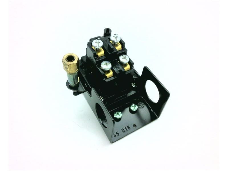 HUBBELL 69MC7Y