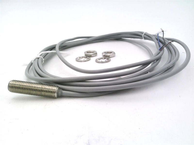 BALLUFF BES 516-324-E4-C-03