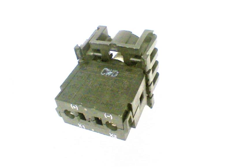 ALLEN BRADLEY 800E-4DL3