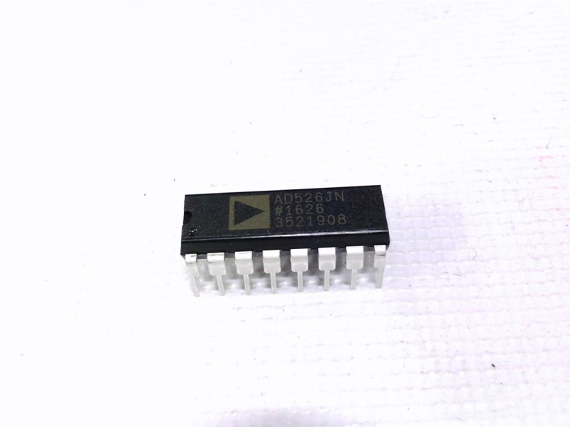 ANALOG DEVICES AD526JNZ