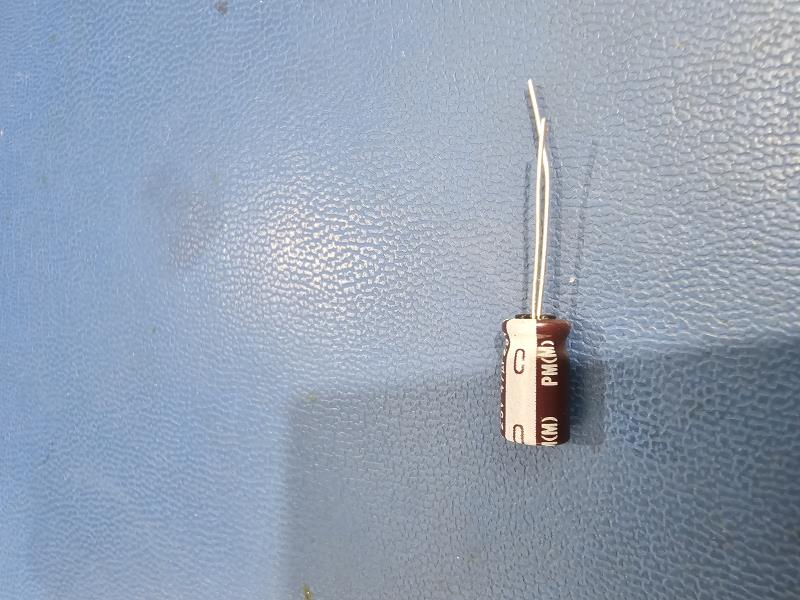 NICHICON UPM1E470MED