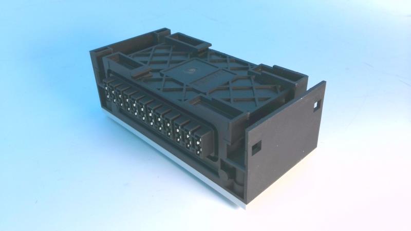 FESTO CPX-L-8DE-8DA-16-KL-3POL