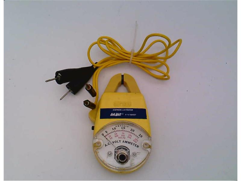 Y25 por FLUKE