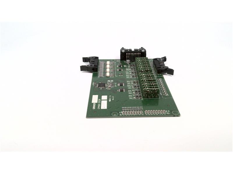 OMRON CPM2B-32EDR