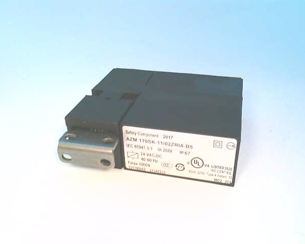 SCHMERSAL AZM 170SK-11/02ZRIA-B5 24VAC/DC