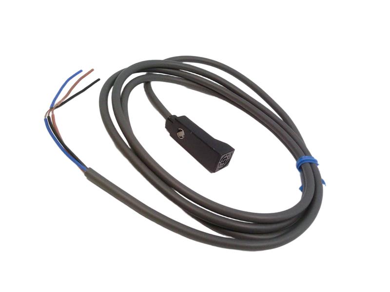 E2S-Q23 1M by OMRON