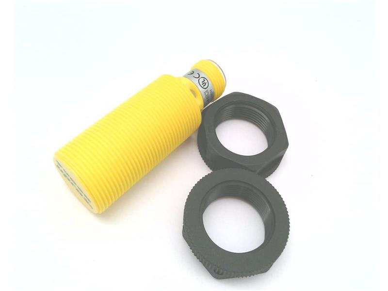 NI12U-S18-AP6X-H1141 por TURCK