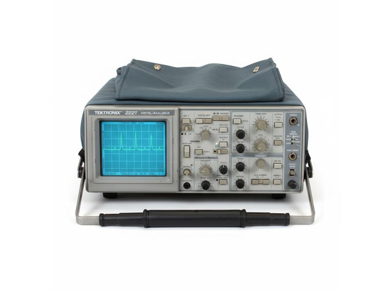 TEKTRONIX 2221