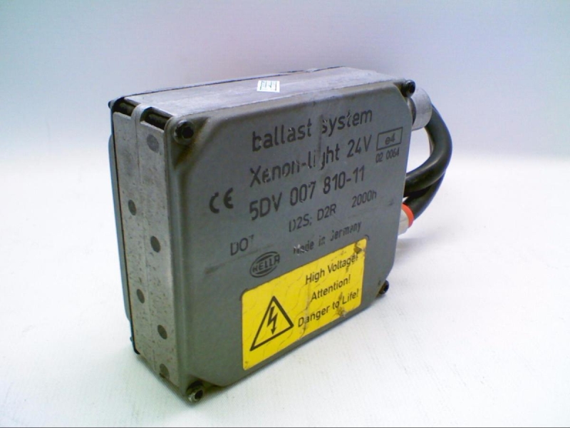 HELLA 5DV-007-810-11