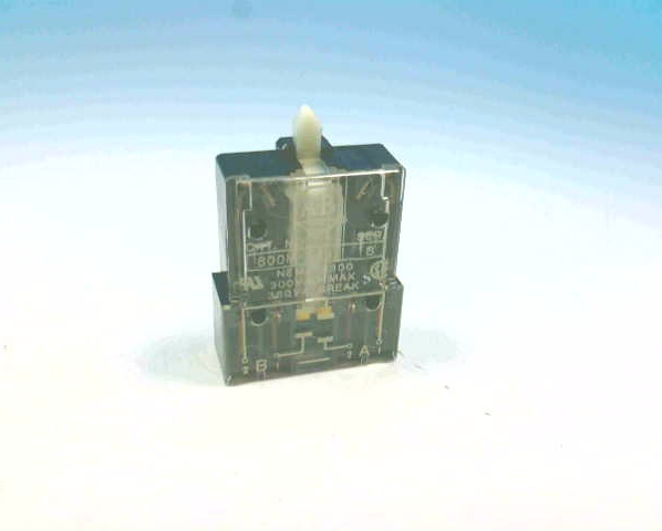 ALLEN BRADLEY 800M-XA3