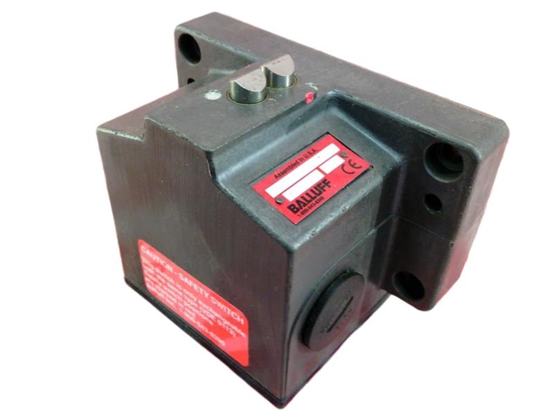 BNS-113-D02-D12-100-12-02 par BALLUFF