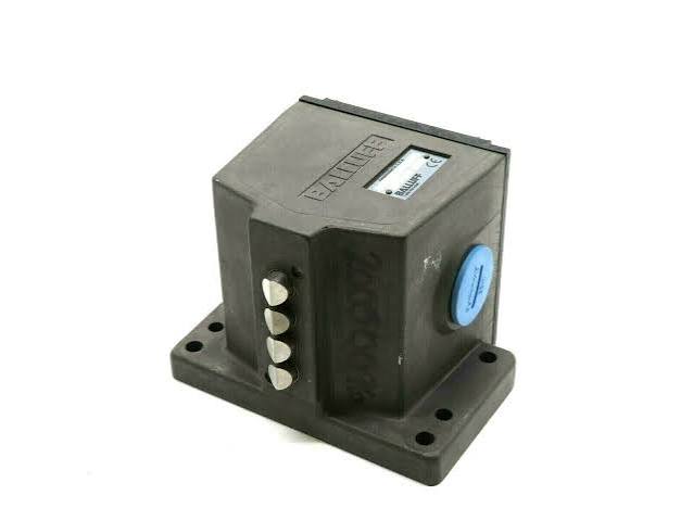 BALLUFF BNS 819-B04-R12-61-12-10