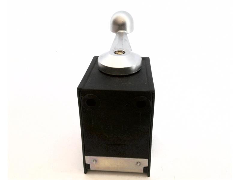 HUBBELL HC58R44