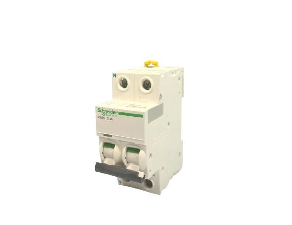 A9F74604 por SCHNEIDER ELECTRIC
