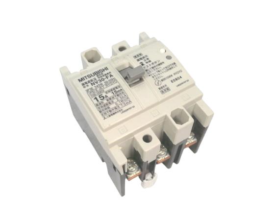MITSUBISHI NV30-FA 3P 10A 100-200V 15MA