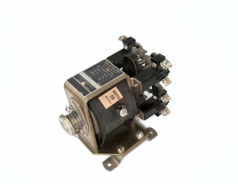 ALLEN BRADLEY 200-E310Z24A