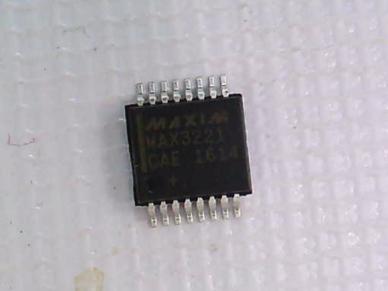 MAXIM INTEGRATED PRODUCTS MAX3221CAE+