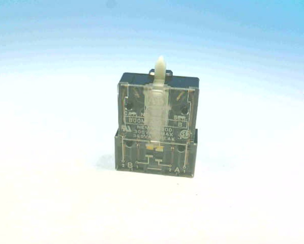 ALLEN BRADLEY 800M-XA3