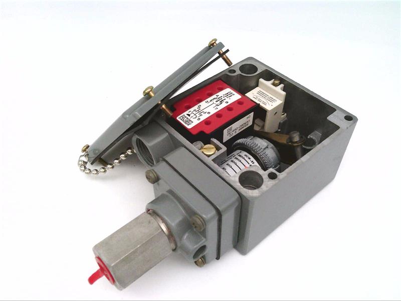 TELEMECANIQUE SENSORS 9012GCW22