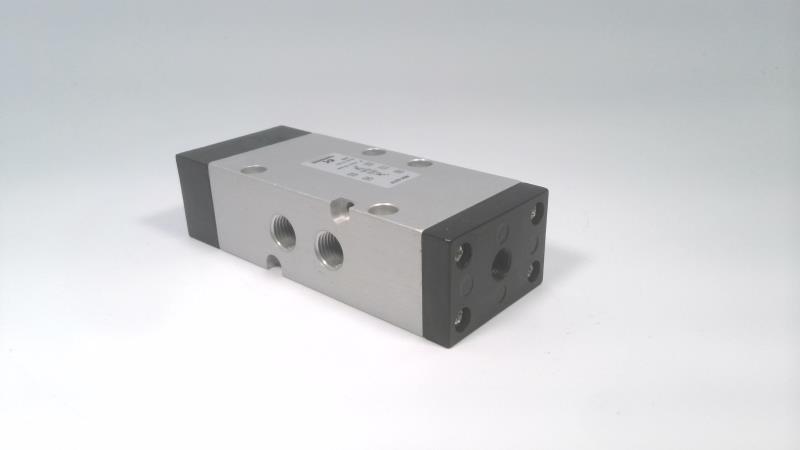 CAMOZZI 464-33TF