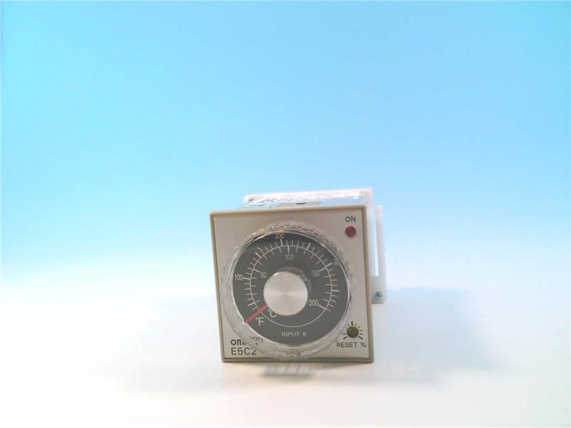 OMRON E5C2-R40K-W AC100-240 32-392