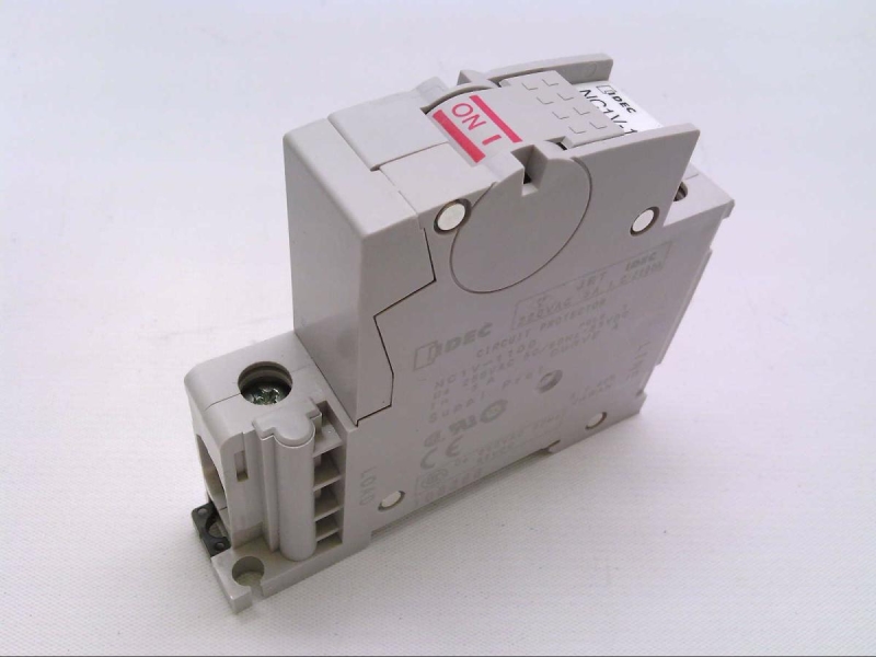 IDEC NC1V-1100-3AA