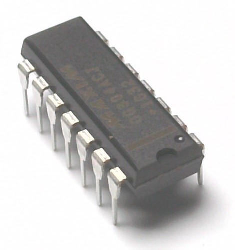 MAXIM INTEGRATED PRODUCTS DG304ACJ+